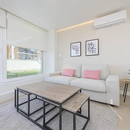 Wintowinrentals Exclusivo Atico Cerca De La Playa. *